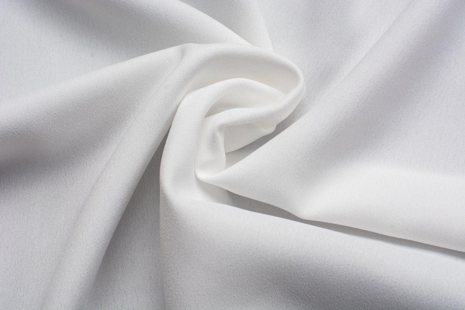 Undyed, unprinted greige crepe